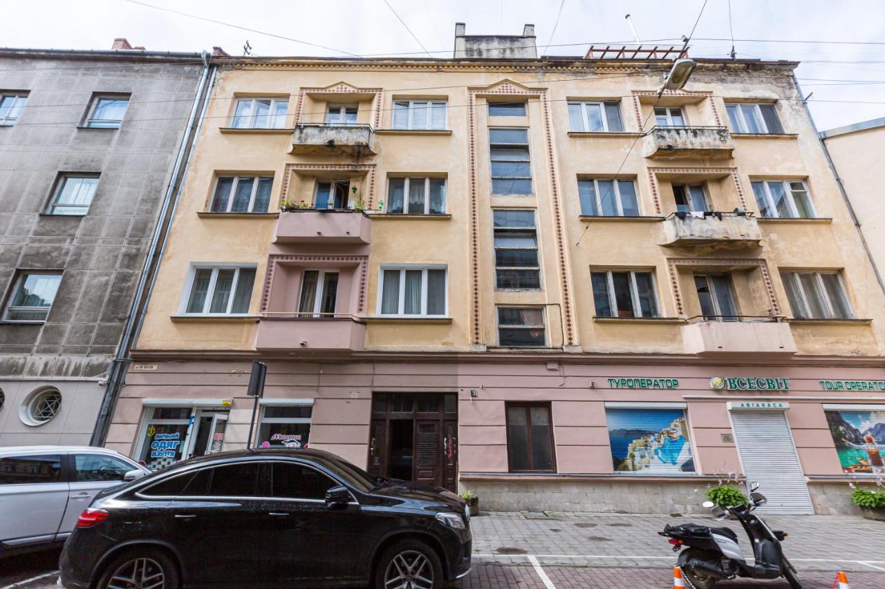 Подобово У Місті Львові На Вулиця Ференца Ліста 3 Біля Палацу Мистецтв Центр Екстериор снимка